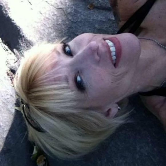 Meet your Posher, Julia - Picture 3 of 11